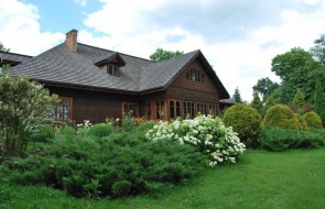 Dwor Trzesniow - Agroturystyka Podkarpacie (2)